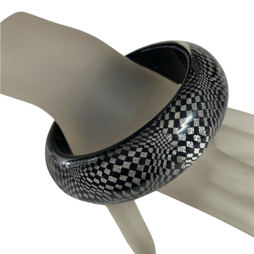 Lucite Bangle Bracelet Black Silver Glitter Mod Op Pop Art Chunky Vintage 1960s